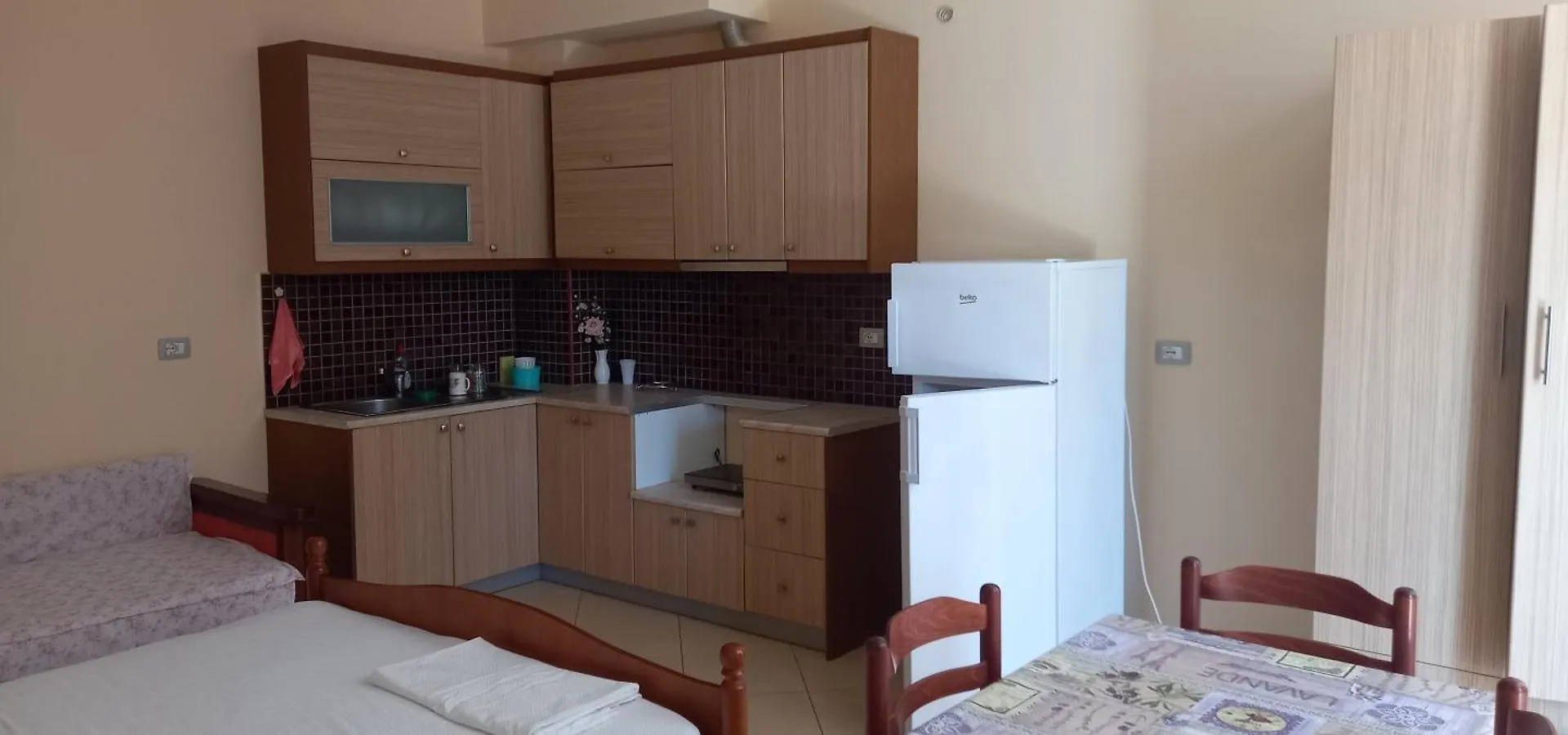 Apartments Orkidea كساميل